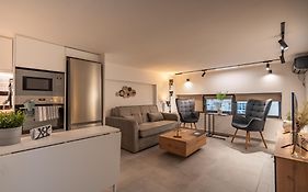Demeter'S Loft-Stylish Exclusive Athenian Retreat